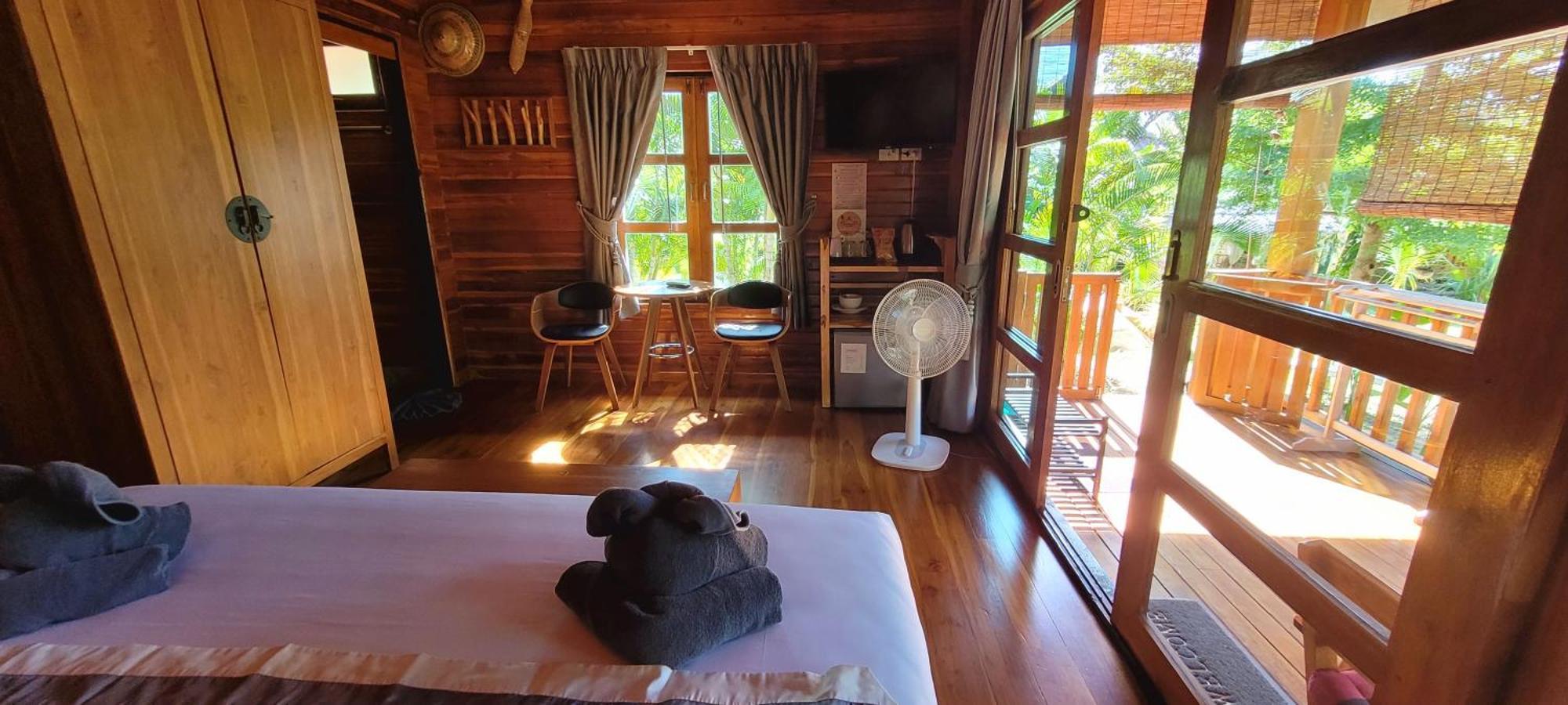 Samui Blue Bird Acomodação com café da manhã Mae Nam Beach Exterior foto