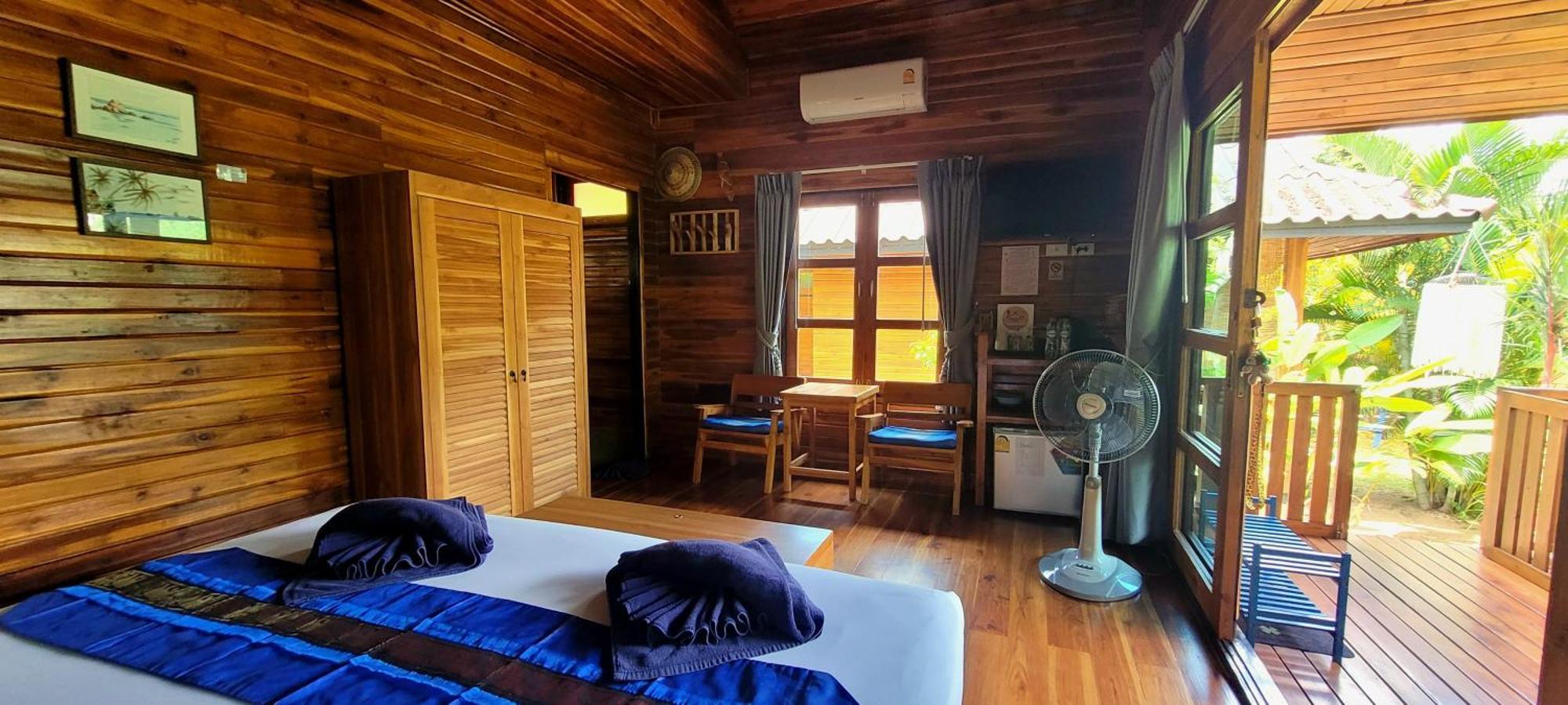 Samui Blue Bird Acomodação com café da manhã Mae Nam Beach Quarto foto